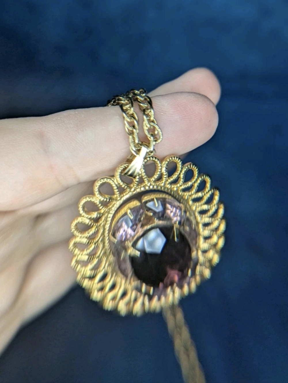 Purple Stone Gold Tone Pendant Necklace 14" Fashion Jewelry - Picture 8 of 12